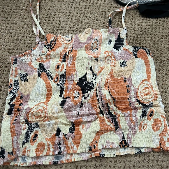 RCVA crop top size M/L - Picture 1 of 3